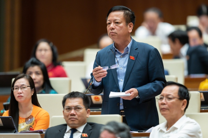 'Cứ 200 gi&aacute;o vi&ecirc;n, c&oacute; 1 người nghỉ việc' - Ảnh 1.