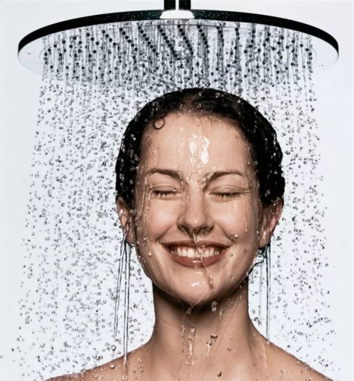 Trắc nghiệm t&iacute;nh c&aacute;ch qua tr&igrave;nh tự tắm rửa - Ảnh 3.