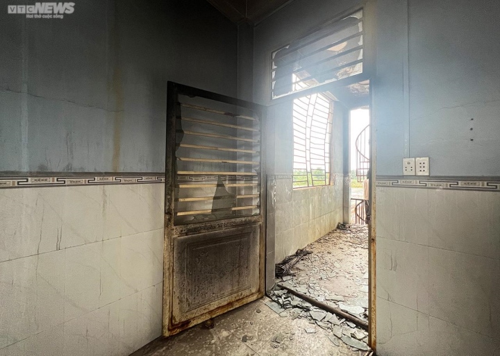 TP.HCM: Hiện trường hoang tàn sau 3 tháng cháy kho hóa chất của Công ty An Minh Thức - Ảnh 12.