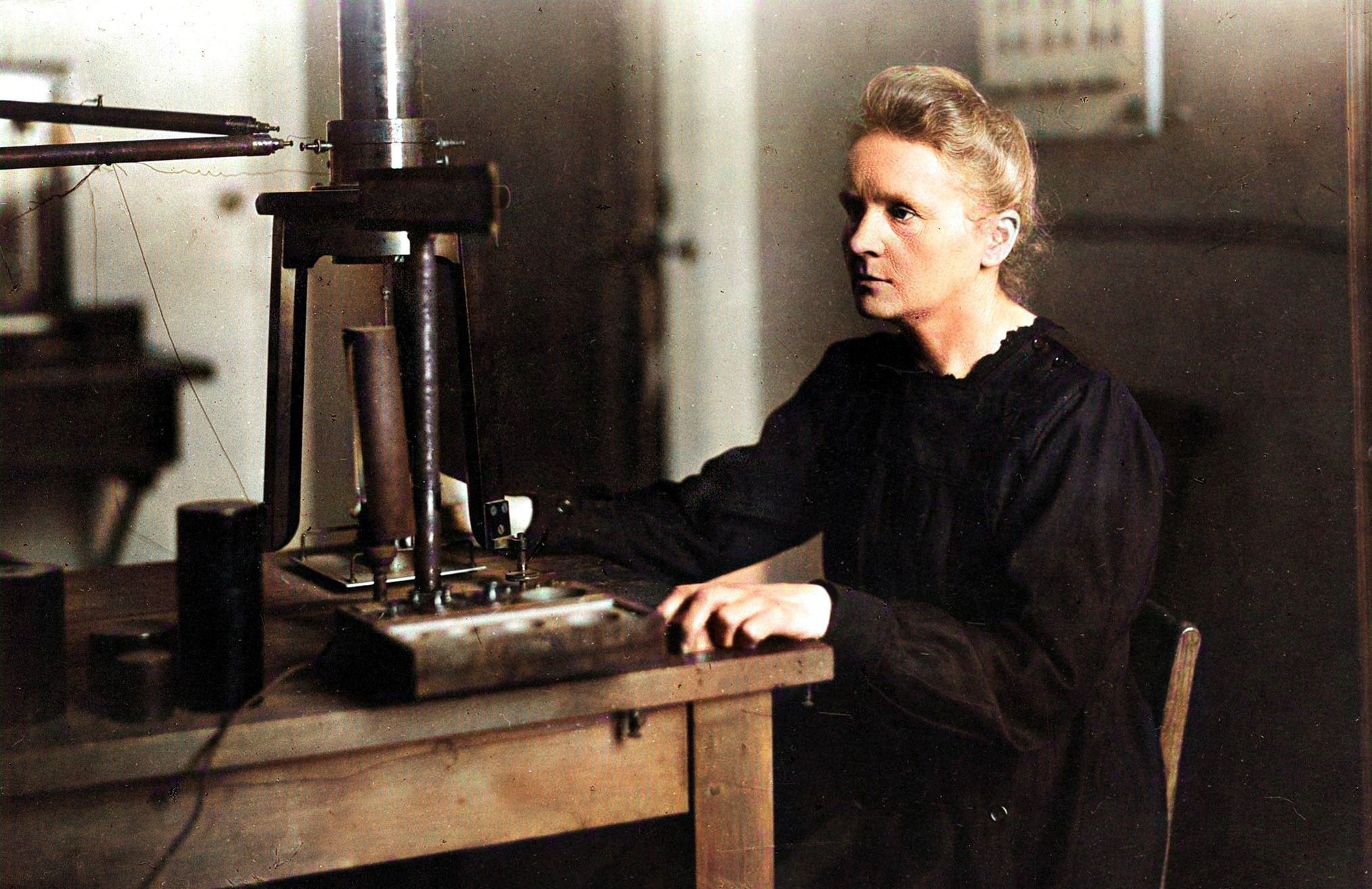 marie-curie-colorized-16647635459561333750801-1664782489574-16647824896381381739584.jpg