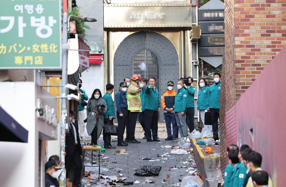 Chính quyền Seoul thảo luận biện pháp hỗ trợ gia đình các nạn nhân thảm họa giẫm đạp - Ảnh 1.