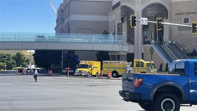 Mỹ: Tấn công bằng dao tại điểm du lịch nổi tiếng ở Las Vegas, 8 người thương vong - Ảnh 1.