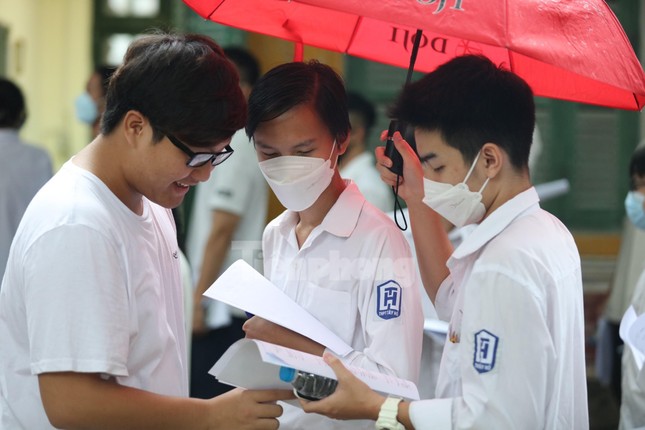 Tuyển sinh 2023: Đại học Quốc gia Hà Nội dự kiến tổ chức 8 đợt thi đánh giá năng lực - Ảnh 1.