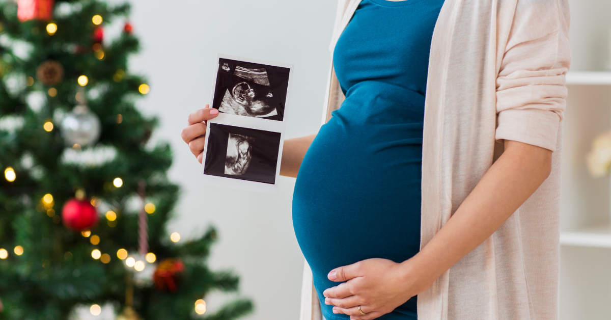 Mẹ bầu siêu âm nhiều lần liệu có ảnh hưởng tới thai nhi không và những điều cần lưu ý khi khám thai - Ảnh 4.