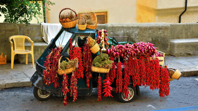 'Ngôi làng đẹp nhất' nước Ý chứa sản vật đặc biệt, thử ăn một lần nhớ mãi không quên - Ảnh 3.