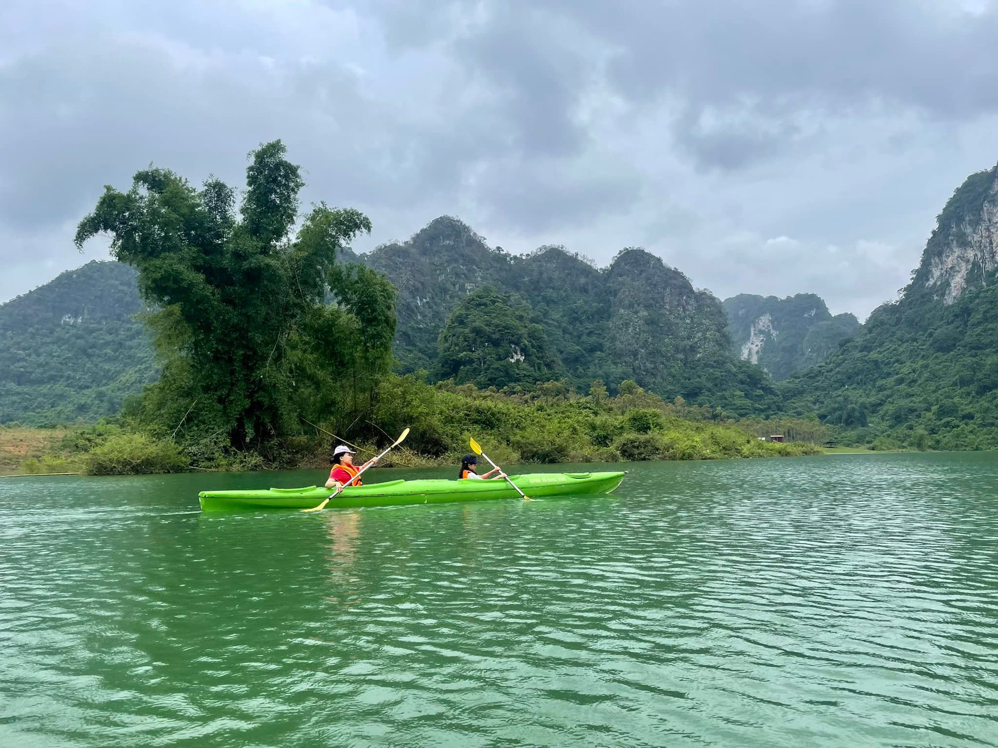 Tận hưởng không khí yên bình, non nước hữu tình tại Hữu Lũng - Lạng Sơn - Ảnh 3.