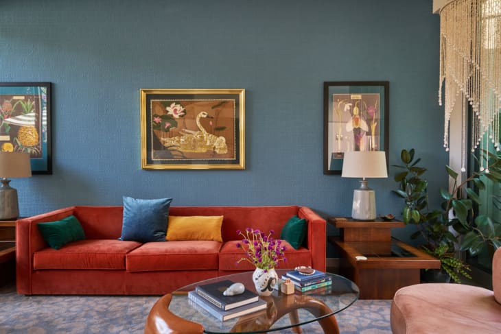 Chuyên gia thiết kế nội thất chia sẻ cách phối màu căn phòng thúc đẩy tâm trạng cho mùa đông - Ảnh 1.
