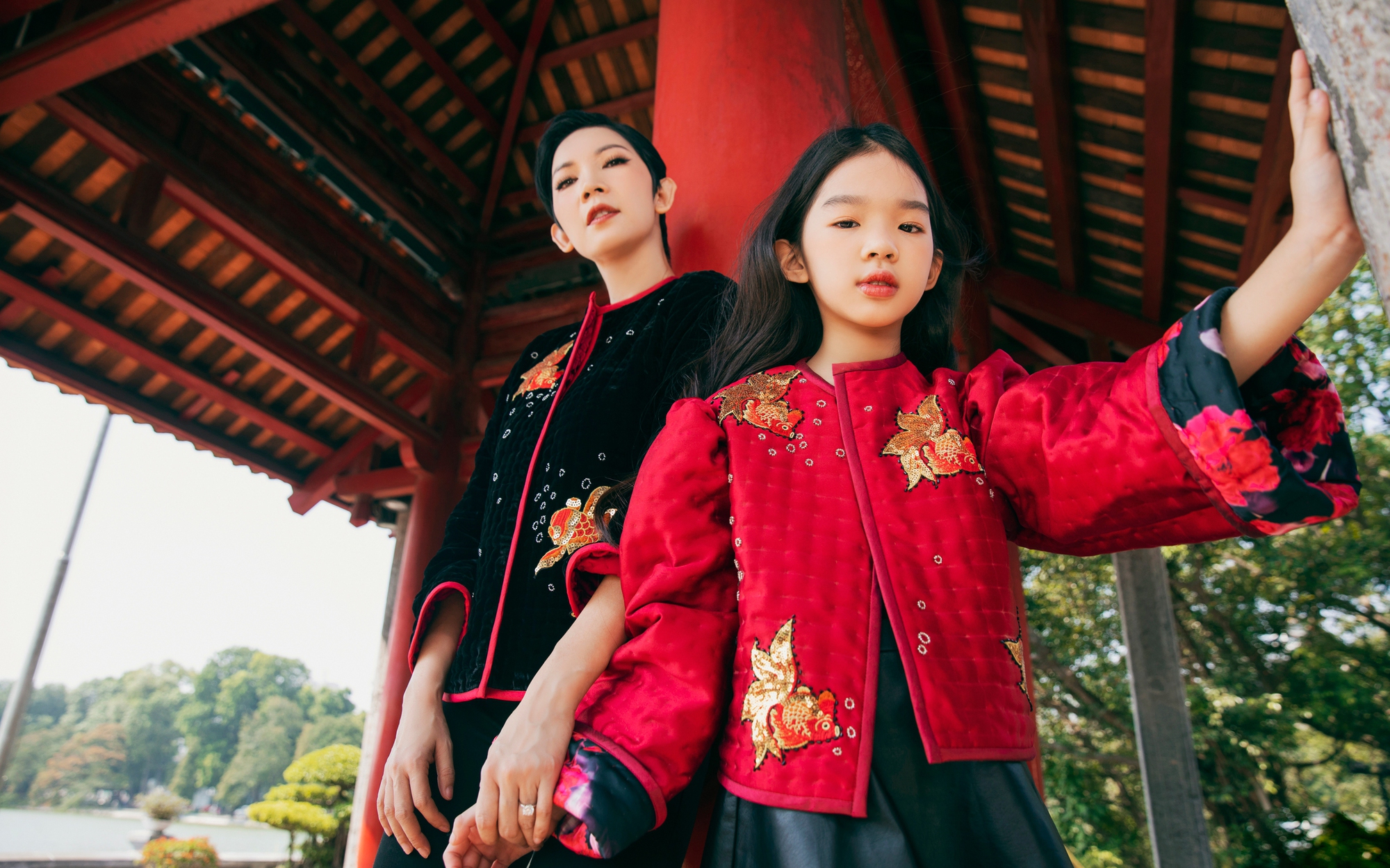 Mới 9 tuổi, con gái Xuân Lan đã cực kỳ thần thái, tự tin làm mẫu cùng mẹ