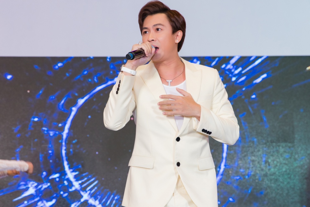 Lê Dương Bảo Lâm sửa lời bài hát, lần đầu song ca cùng Hoa hậu Thiên Ân - Ảnh 4.