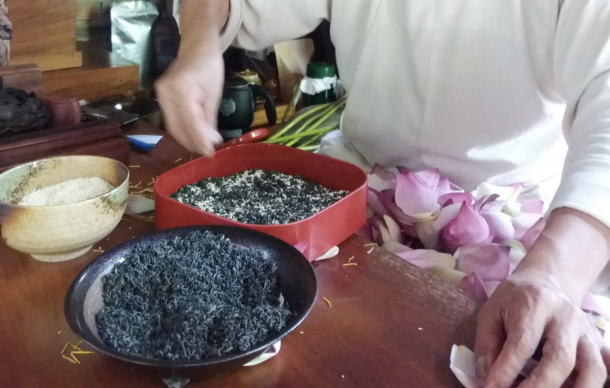 Đón Tết với trà sen xứ Huế - Ảnh 1. Đón Tết với trà sen xứ Huế - Ảnh 1.