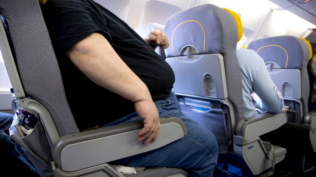 Hãng hàng không Mỹ buộc phải rút bớt ghế vì hành khách ngày một nặng cân - Ảnh 1.