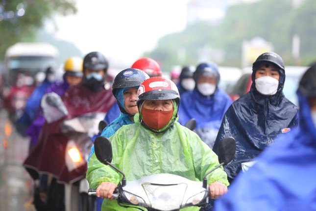 Miền Bắc đón không khí lạnh, mưa kéo dài từ đêm nay - Ảnh 1. Miền Bắc đón không khí lạnh, mưa kéo dài từ đêm nay - Ảnh 1.