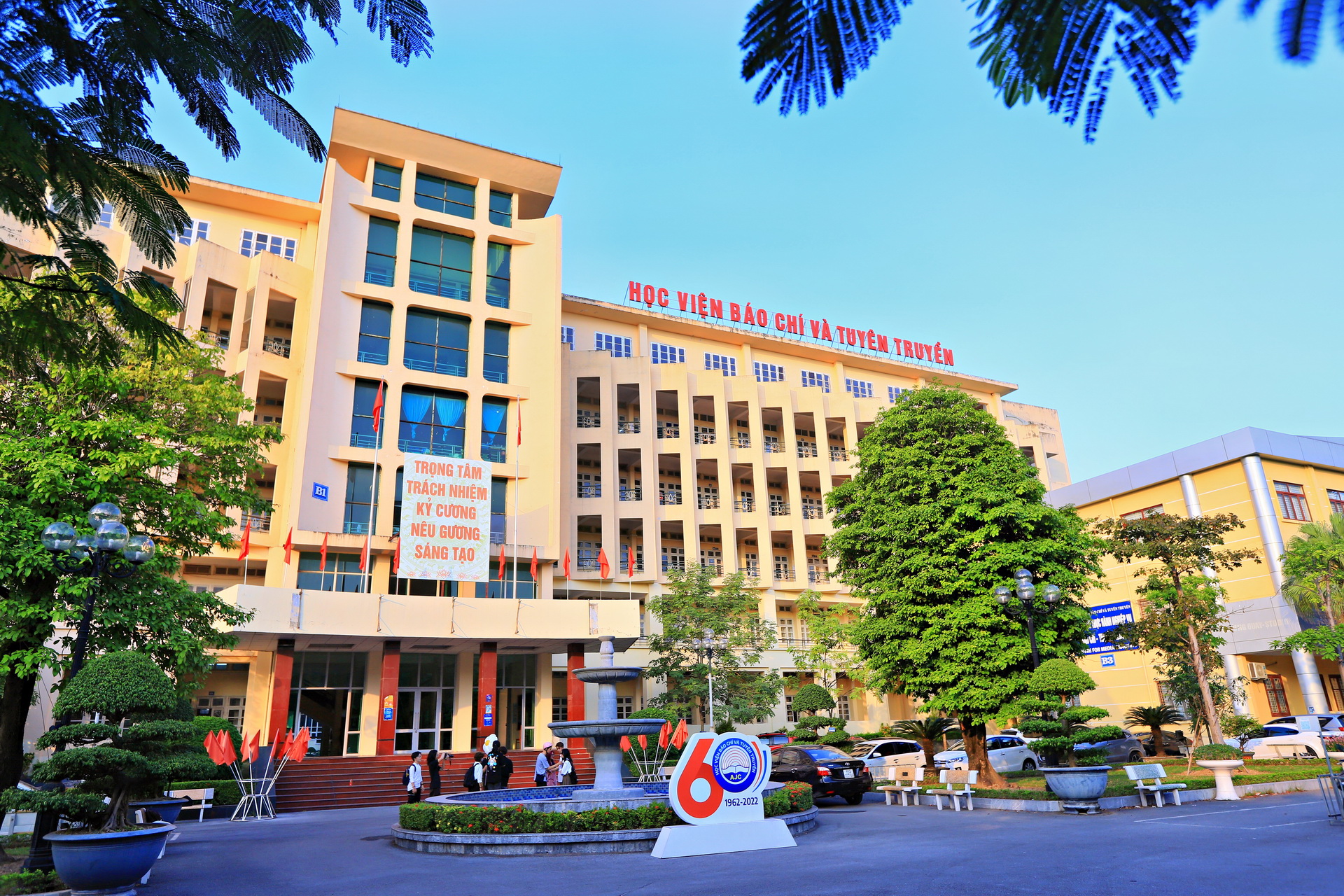 học viện báo chí - Ảnh 2.