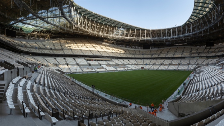 Cận cảnh sân vận động dát vàng sắp tổ chức World Cup 2022 - Ảnh 5.