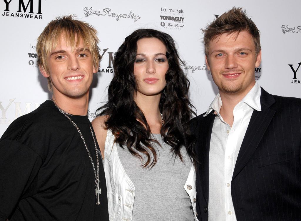 Nick Carter gây quỹ sức khỏe tâm thần sau cái chết bi thảm của em trai Aaron Carter - Ảnh 1.