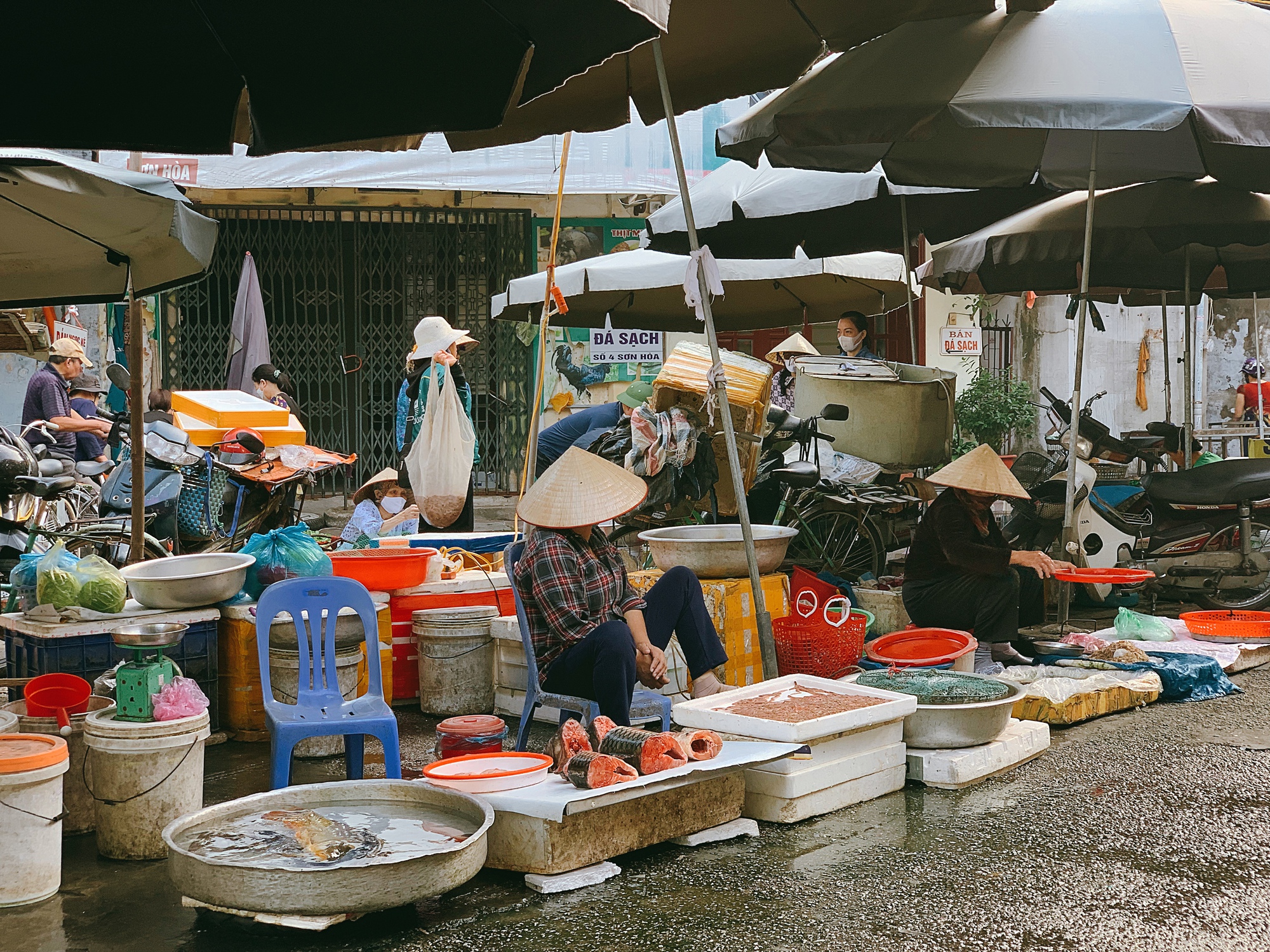 Hải Dương có một món cua đặc biệt khi ở nước ngoài chỉ dành cho giới nhà giàu và sành ăn, về đây chỉ 300k ăn mệt nghỉ - Ảnh 5. Hải Dương có một món cua đặc biệt khi ở nước ngoài chỉ dành cho giới nhà giàu và sành ăn, về đây chỉ 300k ăn mệt nghỉ - Ảnh 5.