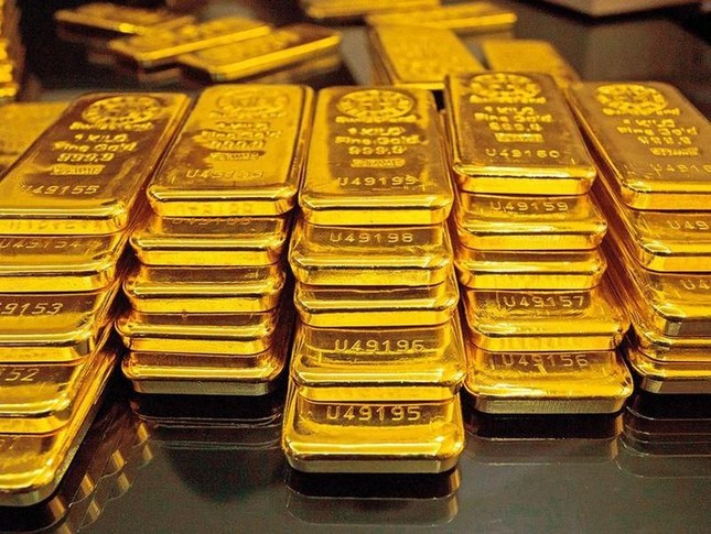 Giá vàng Việt Nam cao hơn thế giới gần 15 triệu đồng/lượng - Ảnh 1.