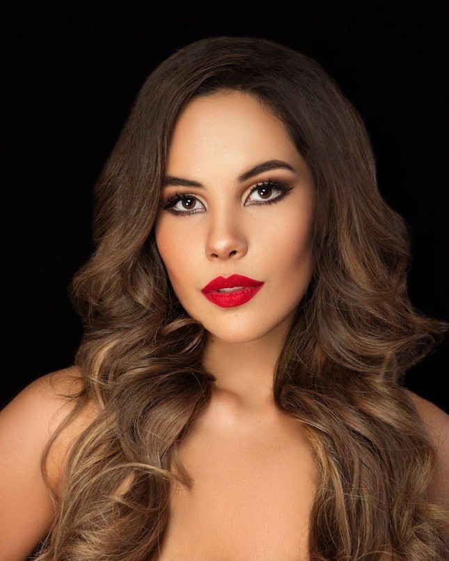 Người đẹp Bolivia bị chỉ trích vì chế giễu đối thủ ở Hoa hậu Hoàn vũ ảnh 1