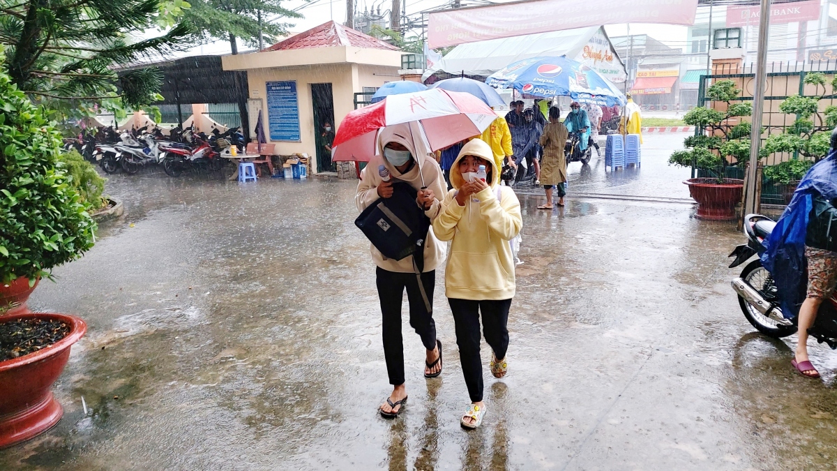 Thời tiết ngày 19/11: Thêm không khí lạnh, Hà Nội nhiều vùng trên cả nước có mưa - Ảnh 1.