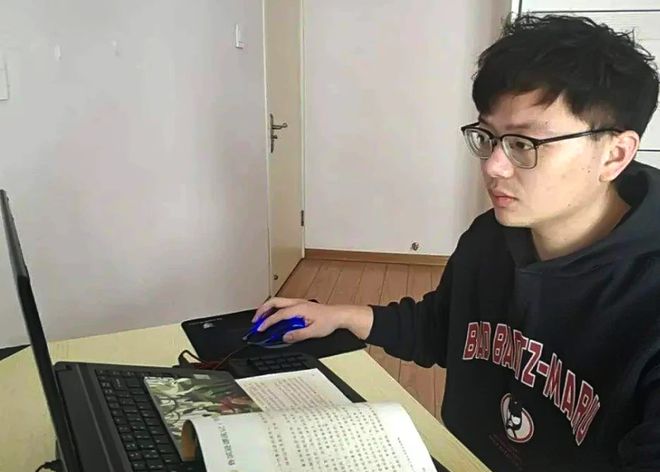 Du học sinh Trung Quốc 'vỡ mộng' khi về nước tìm việc, bị nhà tuyển dụng từ chối thẳng thừng: 'Đừng lừa tôi bằng tấm bằng này' - Ảnh 2.