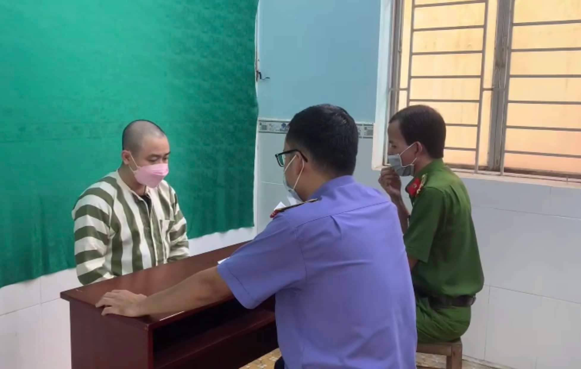 Diễn viên hài Hữu Tín bị đề nghị truy tố từ 7 đến 15 năm tù - Ảnh 2. Diễn viên hài Hữu Tín bị đề nghị truy tố từ 7 đến 15 năm tù - Ảnh 2.