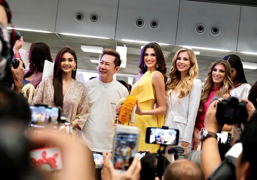 Miss Grand International 2022 trở về Thái Lan: Không phải Tân Hoa hậu mà Á hậu Engfa mới là tâm điểm - Ảnh 2.