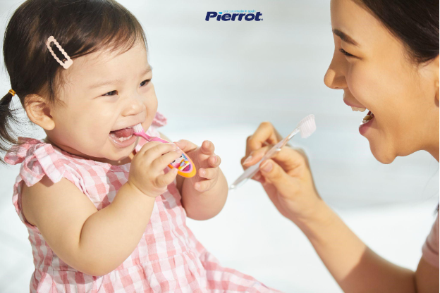 Lưu ý khi chăm sóc răng cho trẻ từ 2-8 tuổi để có hàm răng khỏe đẹp khi trưởng thành - Ảnh 2.