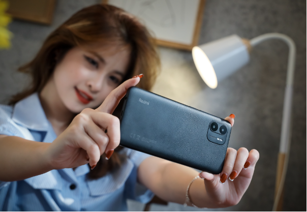 Chỉ 2 triệu đồng để sở hữu chiếc smartphone với hàng loạt tính năng cao cấp - Ảnh 1. Chỉ 2 triệu đồng để sở hữu chiếc smartphone với hàng loạt tính năng cao cấp - Ảnh 1.