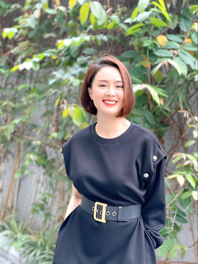 Những bộ cánh tông đen đầy sức hút của dàn nữ diễn viên Việt - Ảnh 9.