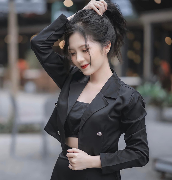 Những bộ cánh tông đen đầy sức hút của dàn nữ diễn viên Việt - Ảnh 116.