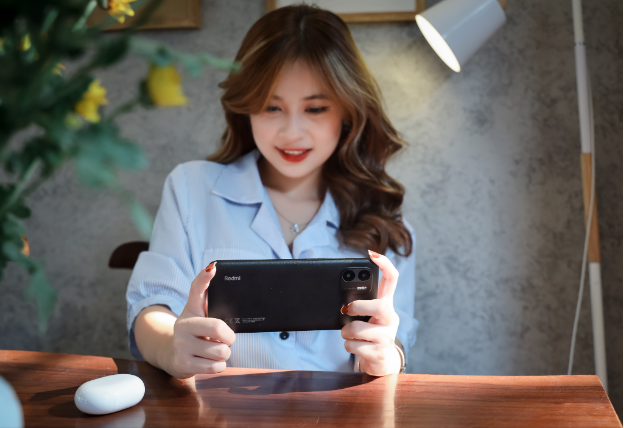 Chỉ 2 triệu đồng để sở hữu chiếc smartphone với hàng loạt tính năng cao cấp - Ảnh 3. Chỉ 2 triệu đồng để sở hữu chiếc smartphone với hàng loạt tính năng cao cấp - Ảnh 3.