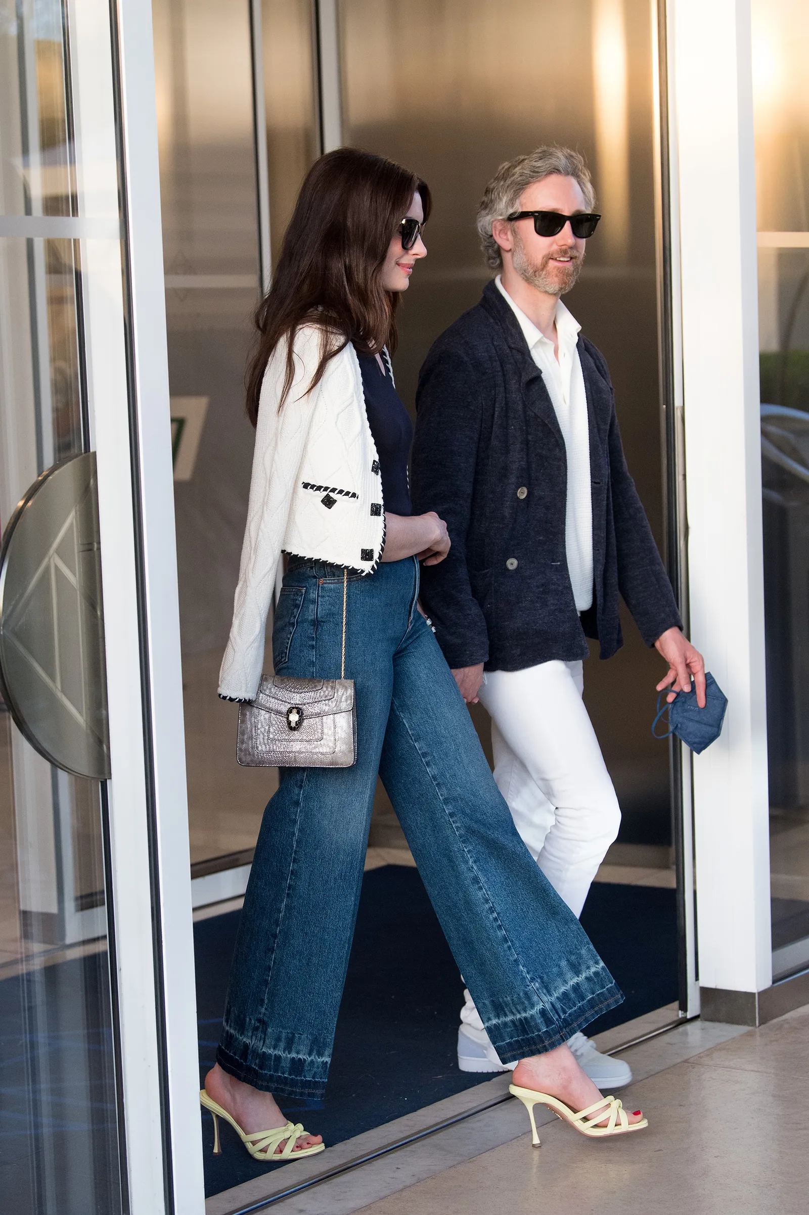 10 cách diện quần jeans không cầu kỳ, mà vẫn sành điệu của sao Hollywood - Ảnh 1.