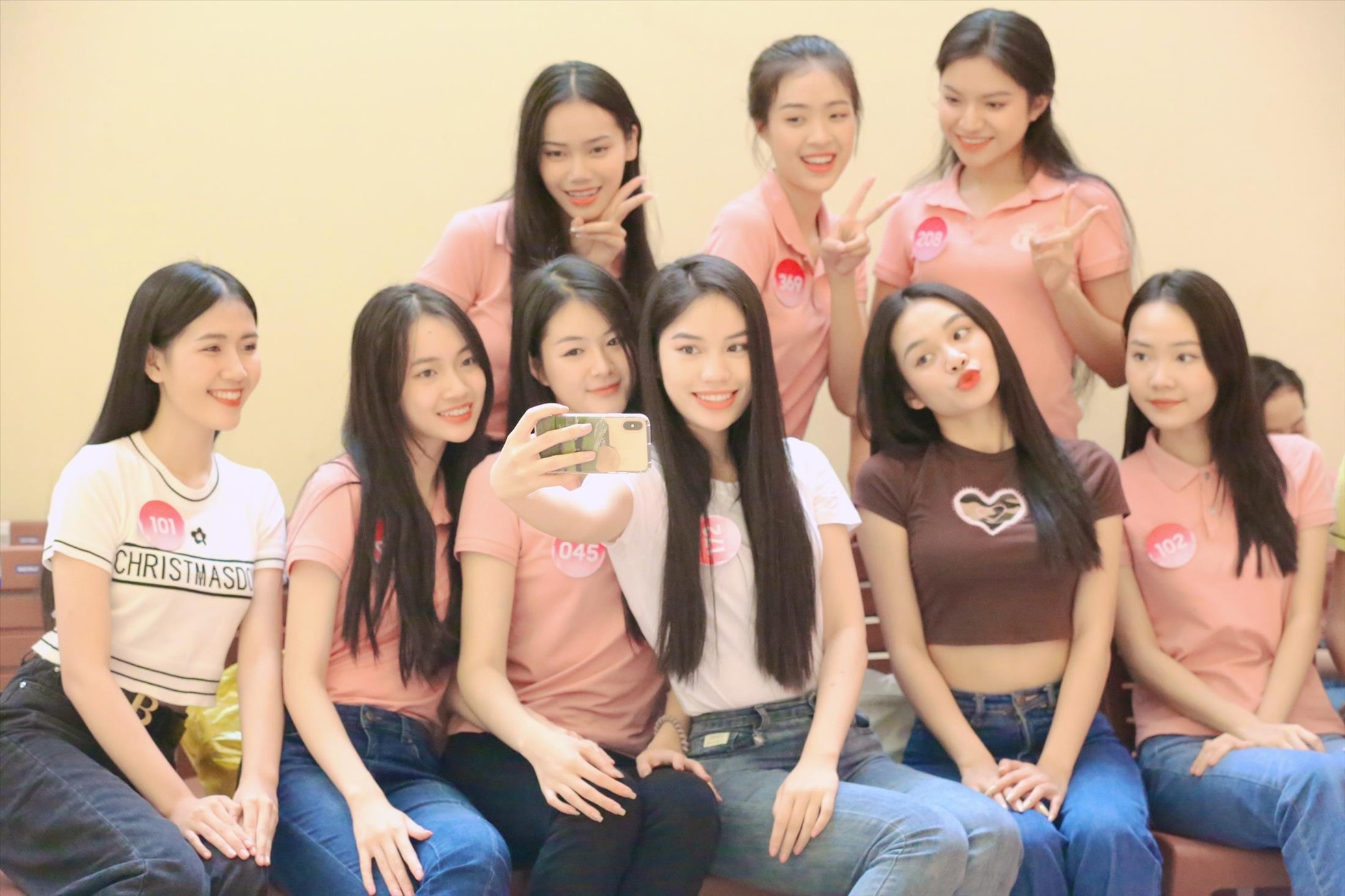 Choáng ngợp sân khấu Chung khảo - Ảnh 3. Choáng ngợp sân khấu Chung khảo - Ảnh 3.