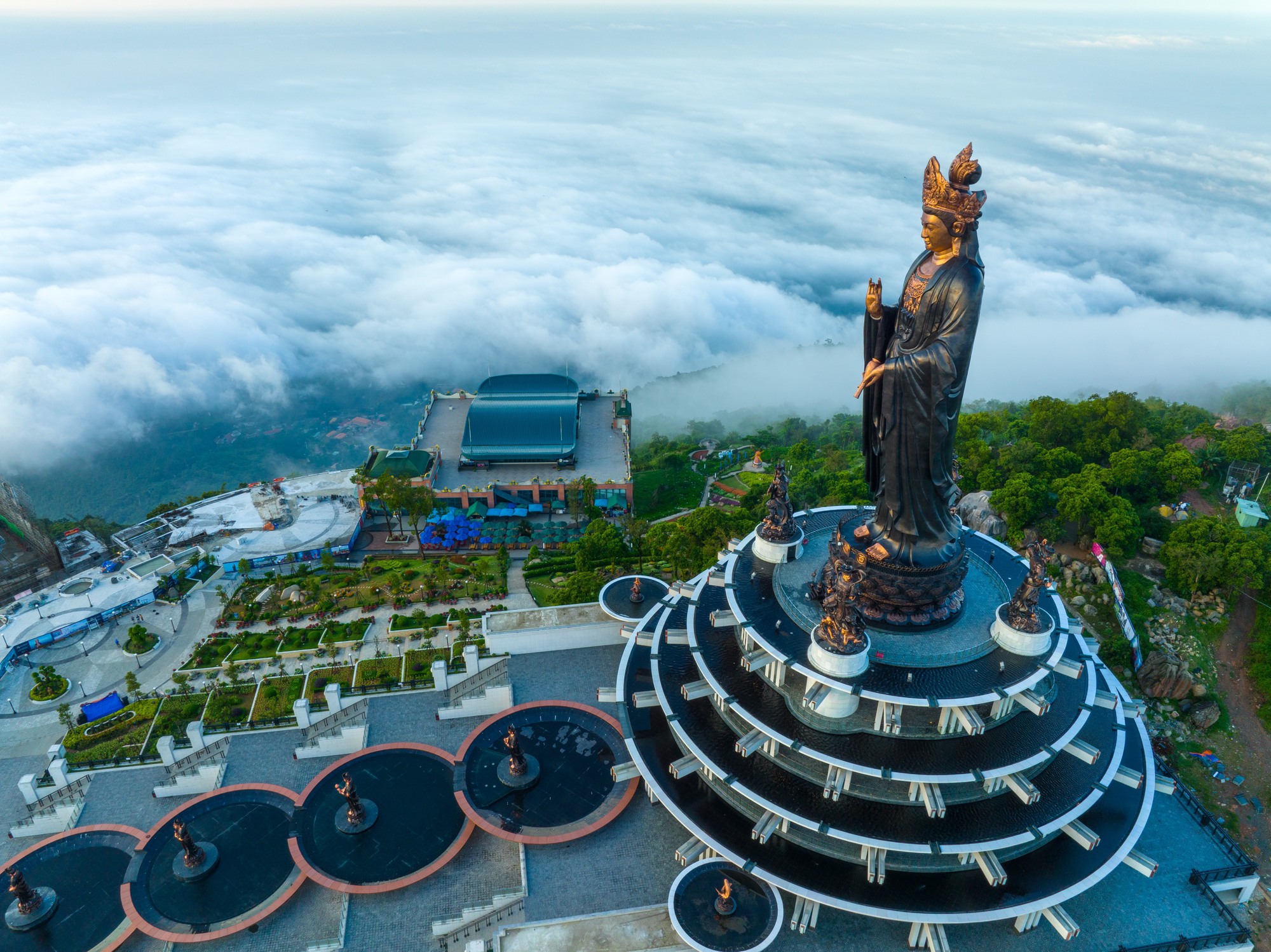 Vì sao núi Bà Đen - nơi có tượng Phật Bà bằng đồng cao nhất Việt Nam lại được mệnh danh là “Đệ nhất Thiên Sơn”? - Ảnh 9.