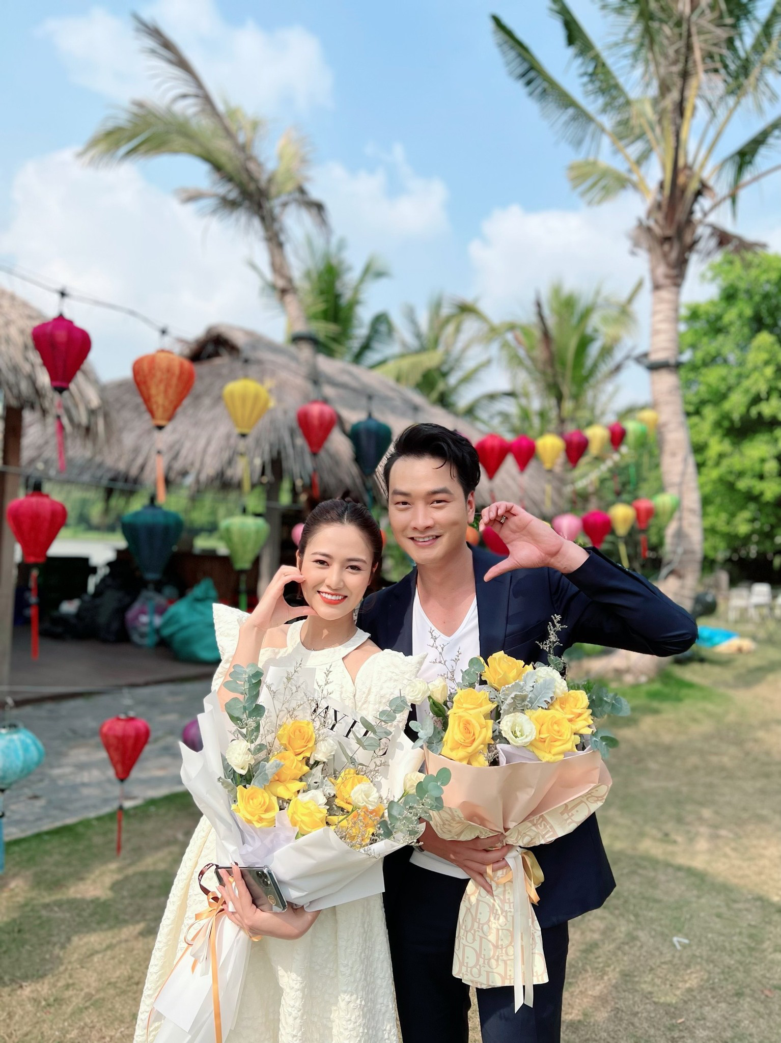 Việt Hoa đăng ảnh xinh lung linh ngày quay cảnh kết Thông gia ngõ hẹp - Ảnh 2. Việt Hoa đăng ảnh xinh lung linh ngày quay cảnh kết Thông gia ngõ hẹp - Ảnh 2.