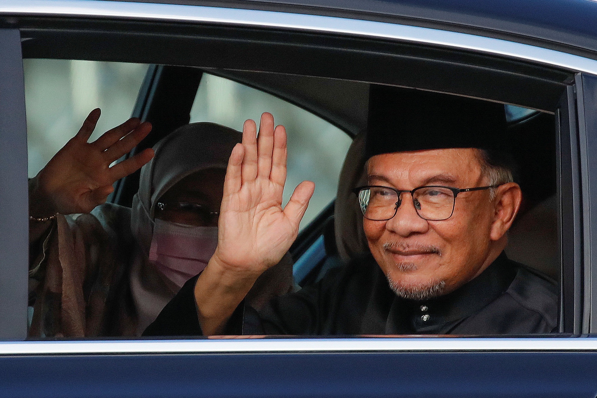 Tân thủ tướng Malaysia từ chối xe sang để tránh lãng phí - Ảnh 1.