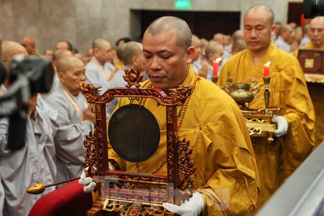 Suy tôn Trưởng lão Hòa thượng Thích Trí Quảng lên ngôi Pháp chủ Giáo hội Phật giáo Việt Nam - Ảnh 1.