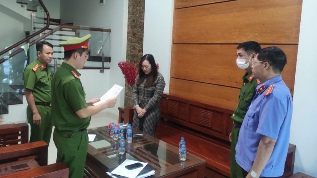 Bắc Giang khởi tố hot girl lừa bán túi xách hàng hiệu, chiếm đoạt hơn 50 tỷ đồng - Ảnh 1.