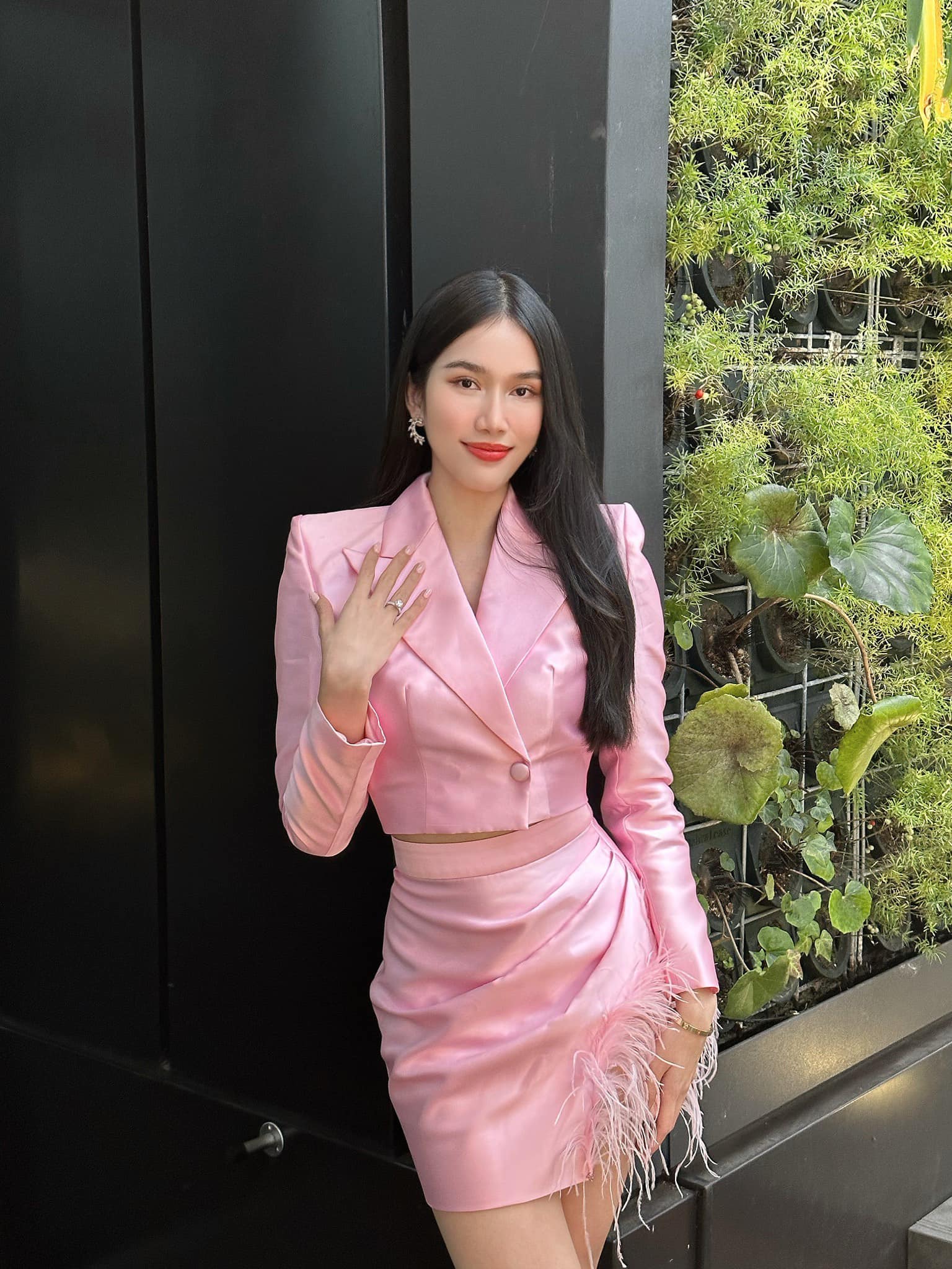 Á hậu Phương Anh ghi điểm cực lớn bằng trang phục trong ngày đầu tiên tham dự Miss International 2022 - Ảnh 1.