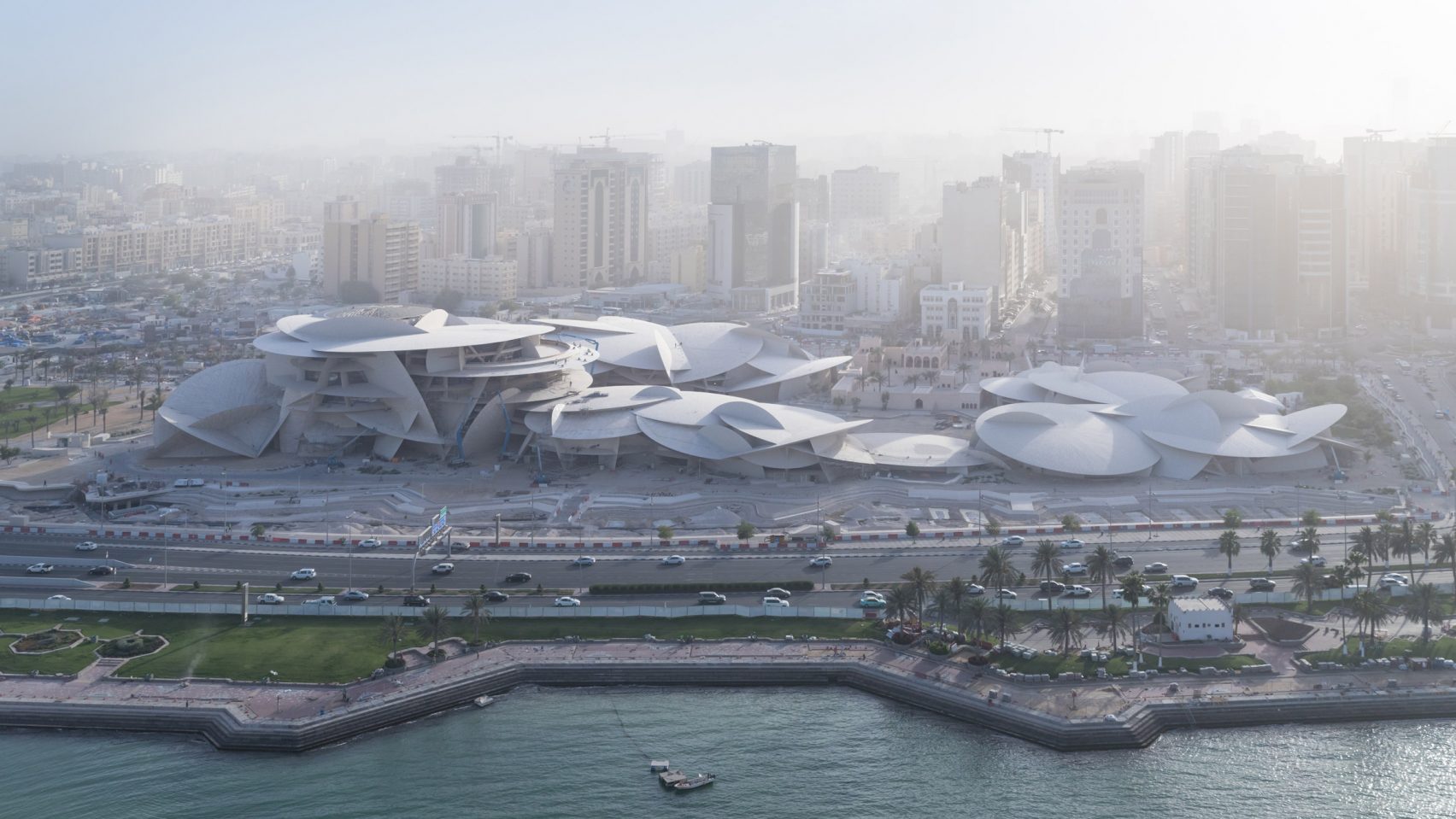 7 công trình kiến trúc siêu hoành tráng và đẹp mắt được Qatar rót hàng tỷ USD xây dựng dành riêng cho World Cup 2022 - Ảnh 9.