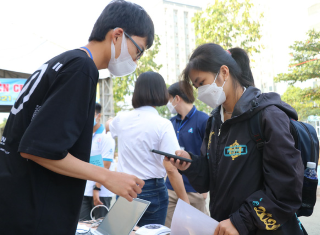 Vừa vào đại học đã muốn... thi lại - Ảnh 1. Vừa vào đại học đã muốn... thi lại - Ảnh 1.