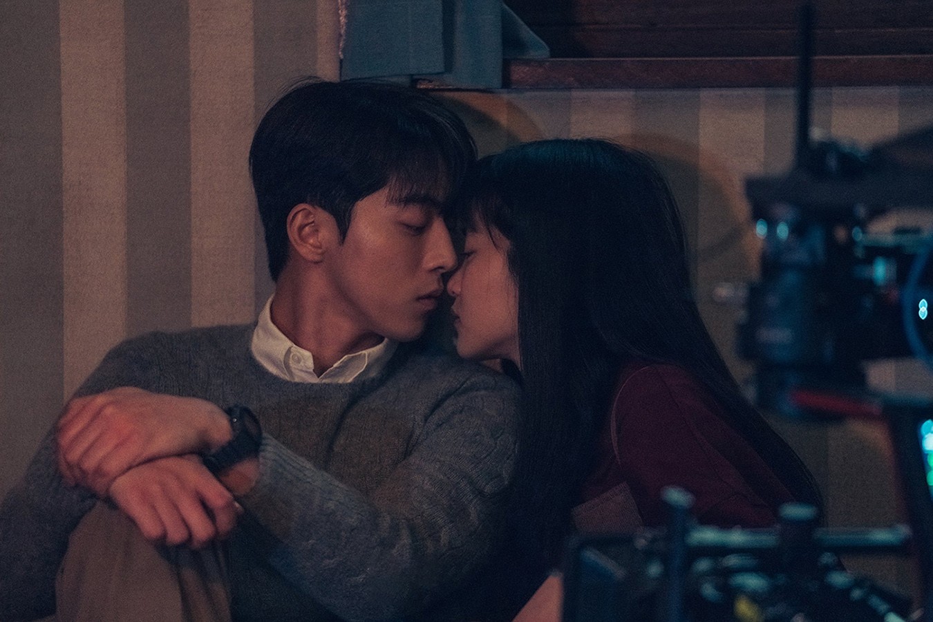 Khắc khoải với 5 mối tình đầu dang dở ở phim Hàn: Đến giờ vẫn còn tiếc cho Kim Yoo Jung - Ảnh 3.