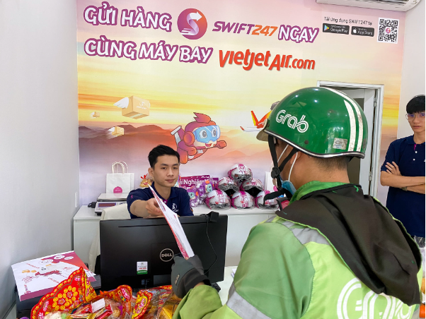 Vận chuyển siêu hỏa tốc 4-5 tiếng, giải pháp vận chuyển cho tài liệu cần giao gấp - Ảnh 2. Vận chuyển siêu hỏa tốc 4-5 tiếng, giải pháp vận chuyển cho tài liệu cần giao gấp - Ảnh 2.