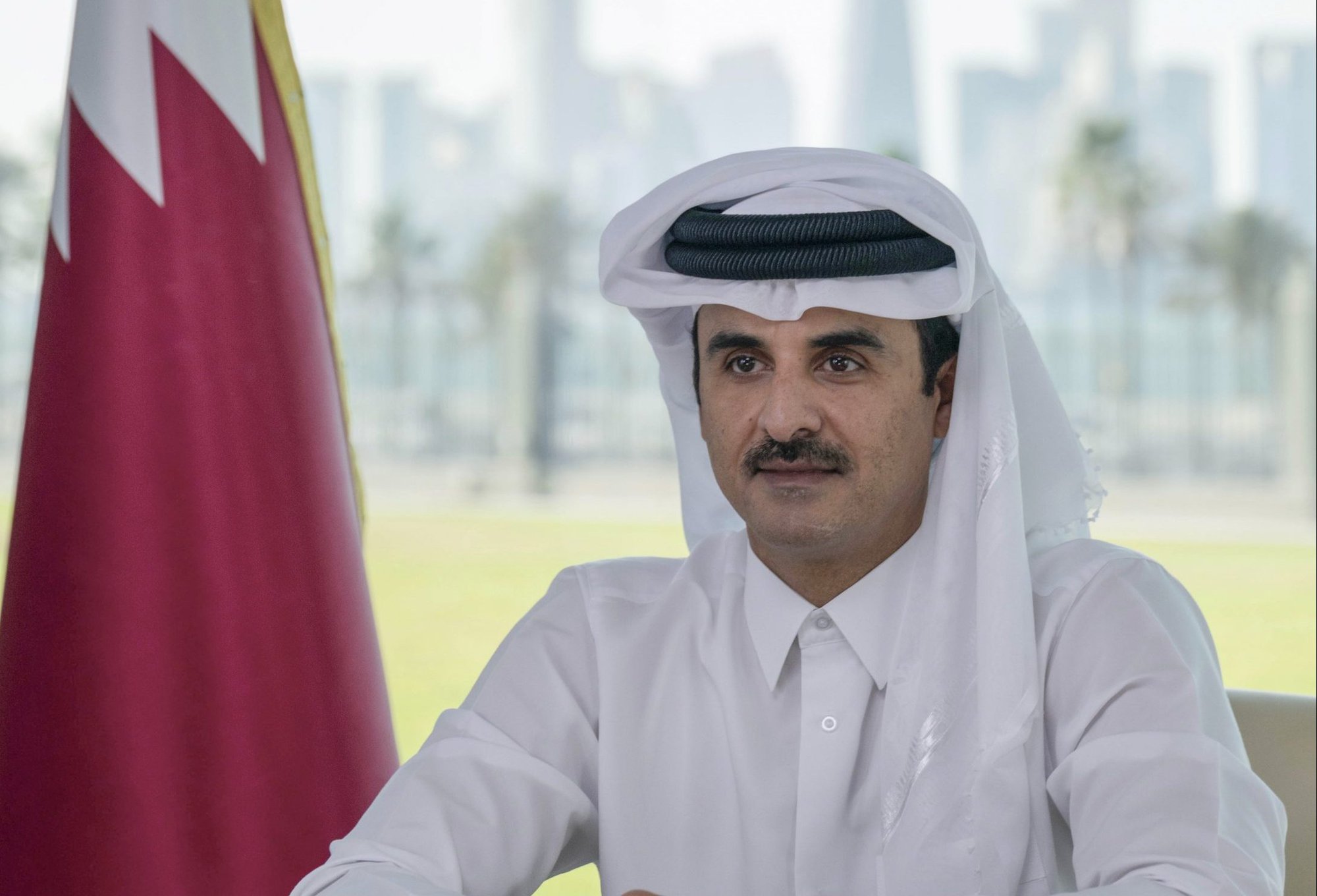 Vị vua đem World Cup 2022 về cho Qatar: Quân chủ tại vị trẻ nhất thế giới, 'bị' chọn làm vua sau khi anh trai bỏ ngôi thái tử - Ảnh 1.