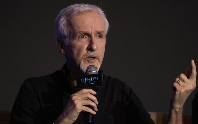 Đạo diễn James Cameron dành hàng nghìn giờ dưới đại dương