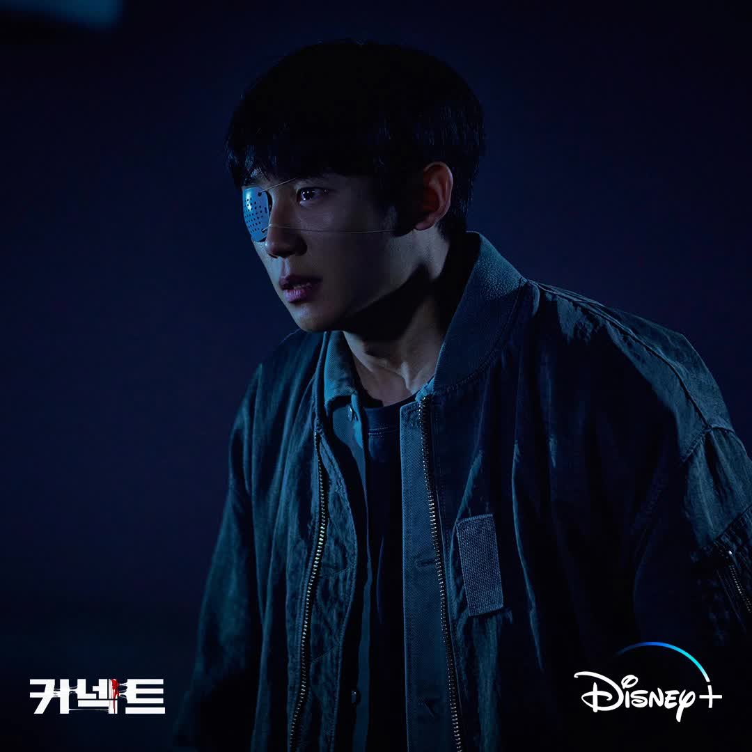 'Connect': Go Kyung Pyo làm khán giả sởn gai ốc, Jung Hae In diễn xuất đỉnh ở phim kinh dị mới - Ảnh 3.