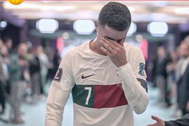 Ronaldo Bị CĐv Tạt Nước Vào Người Trước Khi Bồ Đào Nha Bị Loại Khỏi World Cup 2022