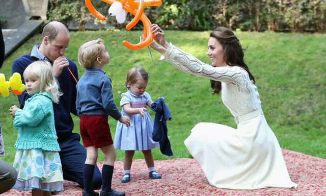 5 nguyên tắc dạy con của Hoàng tử William và Công nương Kate - Ảnh 1.