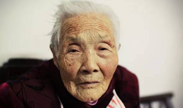 Chế độ ăn kích hoạt gen sống thọ, trong đó sử dụng khoai lang làm nguồn calo chính - Ảnh 2. Chế độ ăn kích hoạt gen sống thọ, trong đó sử dụng khoai lang làm nguồn calo chính - Ảnh 2.