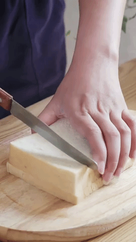 Cách làm bánh mỳ nướng bơ tỏi thơm phức cực đơn giản, chưa tới 10 phút là xong! - Ảnh 2.